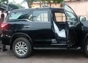 BIG BREAKING: CM साय की आपस में टकराई 2 गाड़ियां, दोनों गाड़ियों के उड़े परखच्चे, जानिए कैसे हुआ हादसा ?