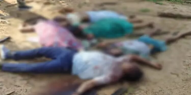 CG में पुलिसकर्मी के परिवार का मर्डर: हेड-कॉन्स्टेबल समेत 5 को मार डाला, 4 दिन में 9वीं हत्या से खौफ