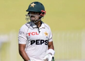 SA vs PAK Babar Azam: महज 4 रन बनाकर भी बाबर ने रच दिया इतिहास, कोहली-रोहित के स्पेशल क्लब में एंट्री, जानिए क्या है ये कारनामा ?