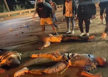 जश्न के बीच 3 दोस्तों के खून से लाल पड़ी सड़क: CG में हाइवा ने बाइक सवारों को रौंदा, रोड पर बिखरी पड़ी रही लाशें, जानिए कहां से लौट रहे थे ?