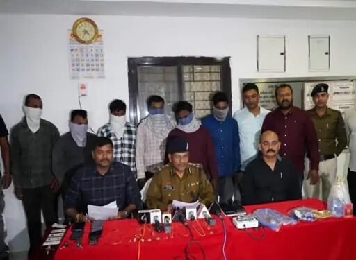 रायपुरवासी सतर्क हो जाइए ! शहर में घूम रहा सोना पॉलिश वाला गैंग, महिला के मंगलसूत्र और कंगन ले उड़े, जानिए तांबा को कैसे बनाया गोल्ड ?