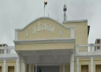 कांग्रेस दफ्तर से शराब घोटाले का कनेक्शन ? ED की टीम पहुंची प्रदेश कार्यालय, जानिए किस मामले में समन जारी कर मांगा जवाब ?